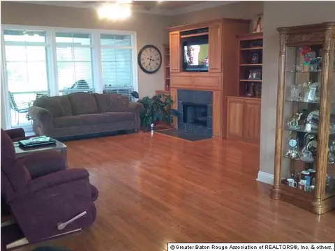 33011 Briar Oak Dr, Walker, LA 70785 photo 3