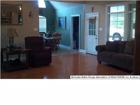 33011 Briar Oak Dr, Walker, LA 70785 photo 4