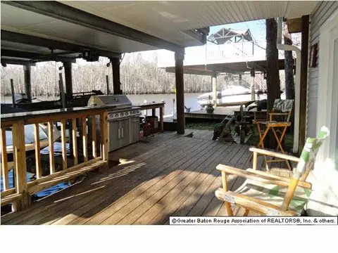 20825 Henry Rd, Springfield, LA 70462 photo 9
