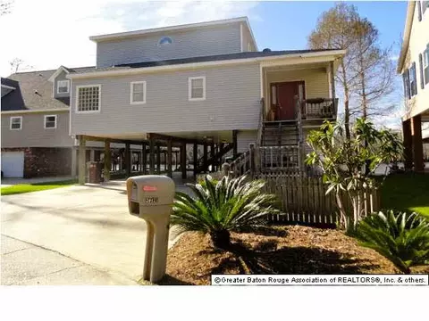 20825 Henry Rd, Springfield, LA 70462 photo 3