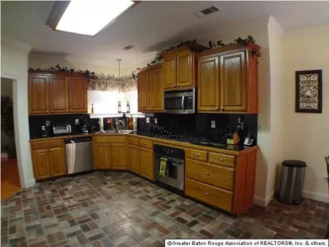 32820 Briar Oak Dr, Walker, LA 70785 photo 9
