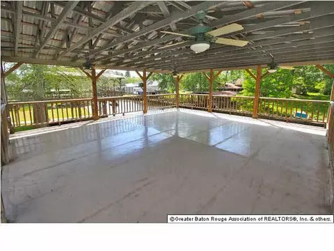 32814 Cypress Dr, Springfield, LA 70462 photo 13