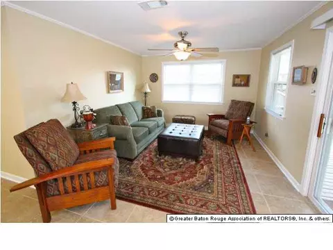 32814 Cypress Dr, Springfield, LA 70462 photo 5
