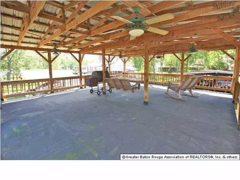 32822 Cypress Dr, Springfield, LA 70462 photo 13