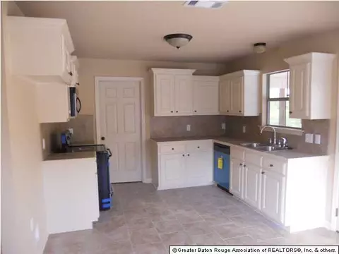 12302 Creekside Ave, Walker, LA 70785 photo 5