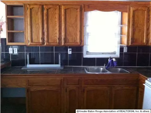 13635 Travis St, Walker, LA 70785 photo 3