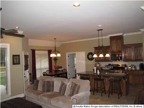 13244 Williamsburg Dr, Walker, LA 70785 photo 4