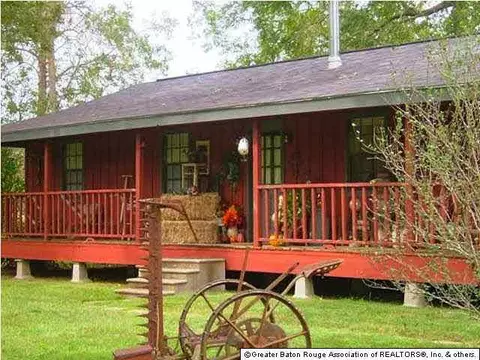 12141 Trails End, Jarreau, LA 70749 photo 1