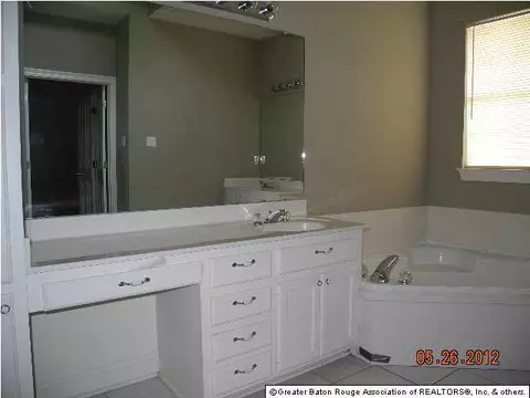 13510 Ector Dr, Baker, LA 70714 photo 2