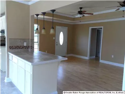 705 Sandra Dr, Baker, LA 70714 photo 6