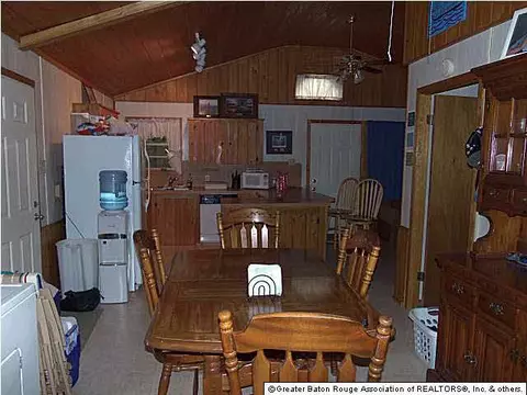 14647 Paradise Rd, Maurepas, LA 70449 photo 4