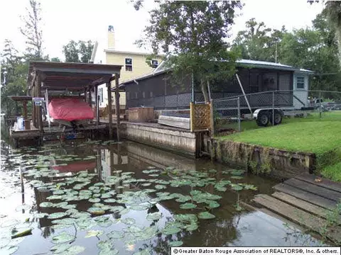 14647 Paradise Rd, Maurepas, LA 70449 photo 1
