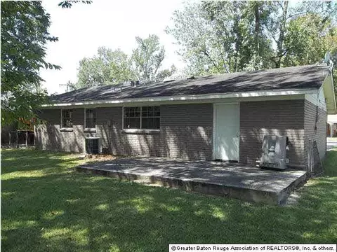 206 Cypress Dr, Baker, LA 70714 photo 2
