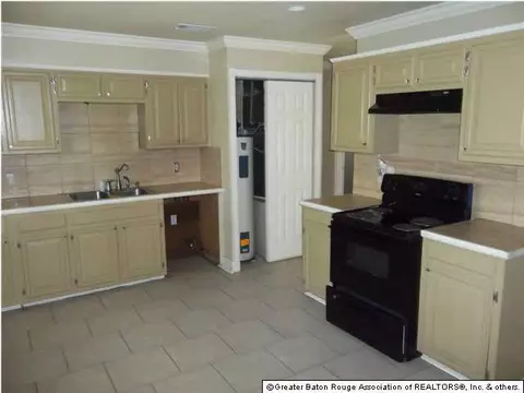 206 Cypress Dr, Baker, LA 70714 photo 3
