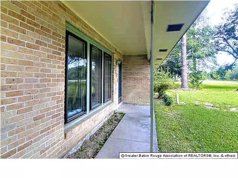 6161 Comite Dr, Baker, LA 70714 photo 2