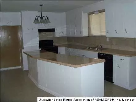 3805 Charry Dr, Baker, LA 70714 photo 10