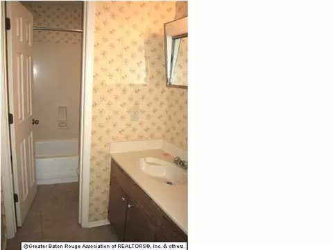 1015 Chemin Dr, Baker, LA 70714 photo 5