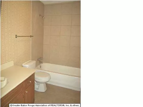 1015 Chemin Dr, Baker, LA 70714 photo 10
