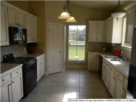 30421 Jackson St, Walker, LA 70785 photo 6
