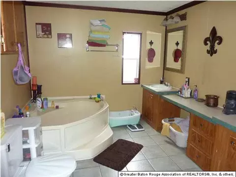 9570 Dyer Rd, Baker, LA 70714 photo 4