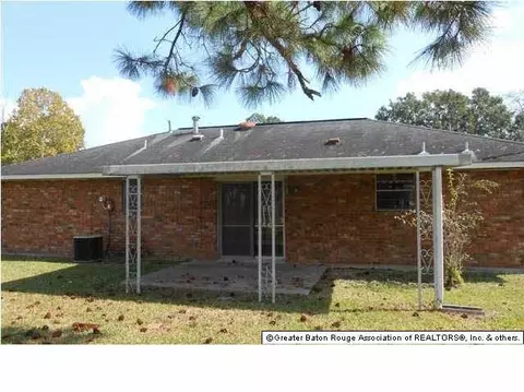 207 Sinbad St, Baker, LA 70714 photo 2