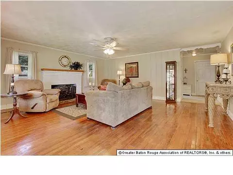 29792 Park St, Walker, LA 70785 photo 1