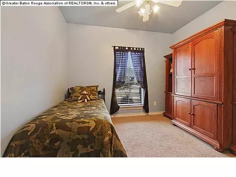 34230 Spring Lake Dr, Walker, LA 70785 photo 11