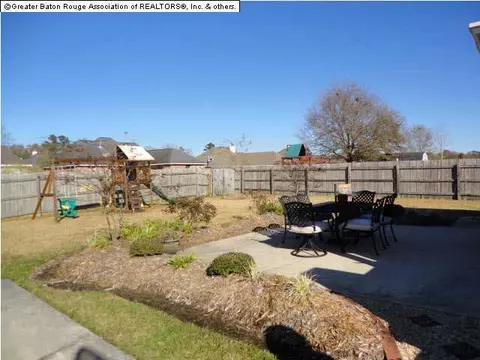 13523 S S Trce, Walker, LA 70785 photo 2