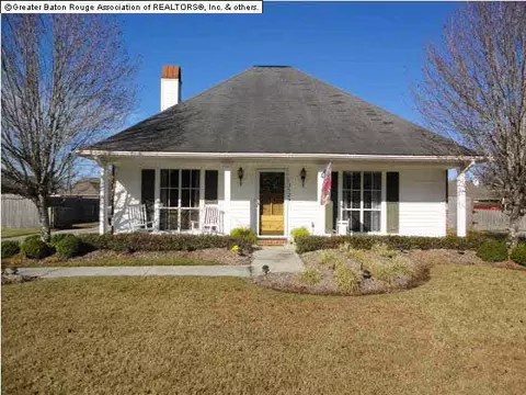 13523 S S Trce, Walker, LA 70785 photo 1