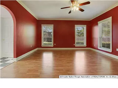 37685 Walker Rd N, Walker, LA 70785 photo 9