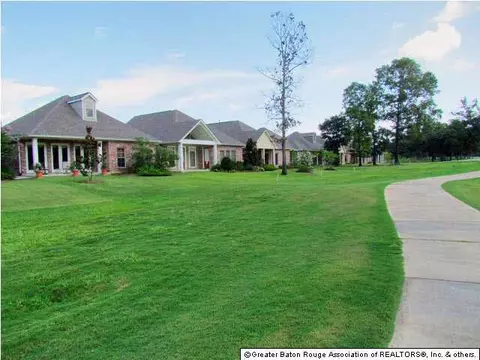 23799 Monarch Pt, Springfield, LA 70462 photo 27