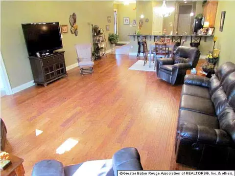 23799 Monarch Pt, Springfield, LA 70462 photo 2