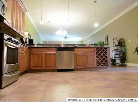 23799 Monarch Pt, Springfield, LA 70462 photo 14
