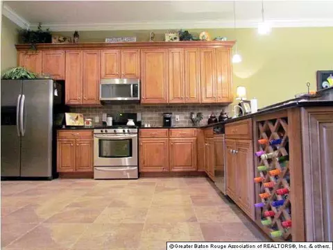 23799 Monarch Pt, Springfield, LA 70462 photo 13