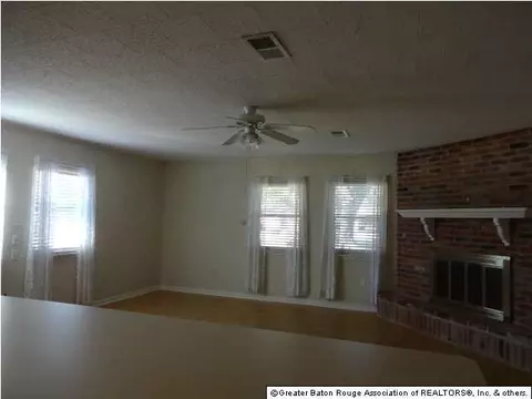 7024 Colfax Dr, Baker, LA 70714 photo 4