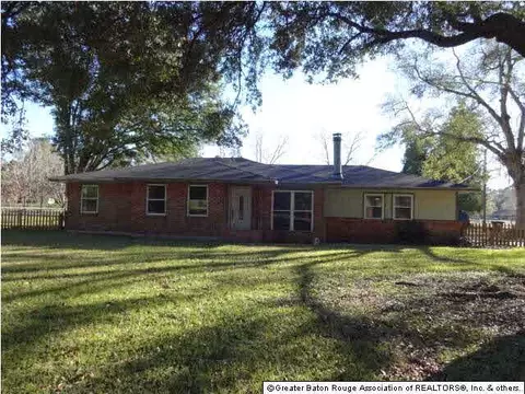 7024 Colfax Dr, Baker, LA 70714 photo 2