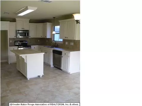 15031 Cross Gate Dr, Walker, LA 70785 photo 4