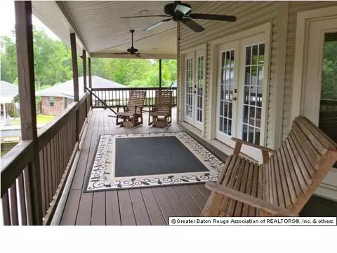 31736 River Pines Dr, Springfield, LA 70462 photo 8