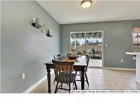 13575 Rose Dr, Walker, LA 70785 photo 5