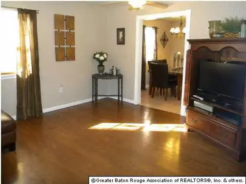 527 Watson St, Berwick, LA 70342 photo 9