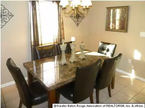 527 Watson St, Berwick, LA 70342 photo 8