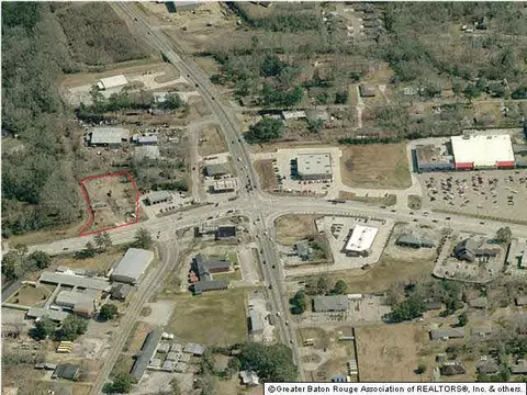 30030 Walker Rd N, Walker, LA 70785 photo 2
