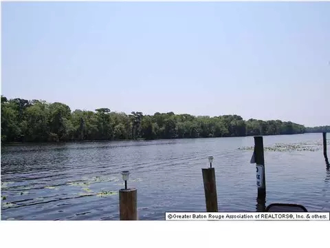 33138 Rivergate Cir, Springfield, LA 70462 photo 17