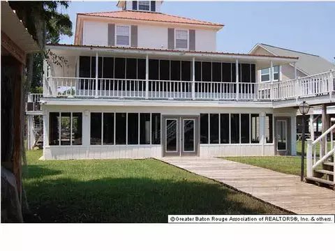 33138 Rivergate Cir, Springfield, LA 70462 photo 4