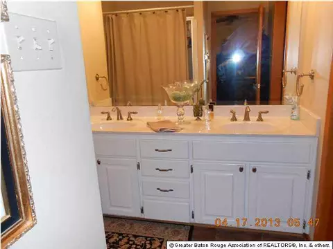 517 Polytech Dr, Baton Rouge, LA 70808 photo 6