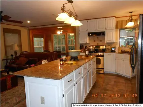 517 Polytech Dr, Baton Rouge, LA 70808 photo 7