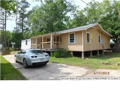 13057 Fox St, Maurepas, LA 70449 photo 1