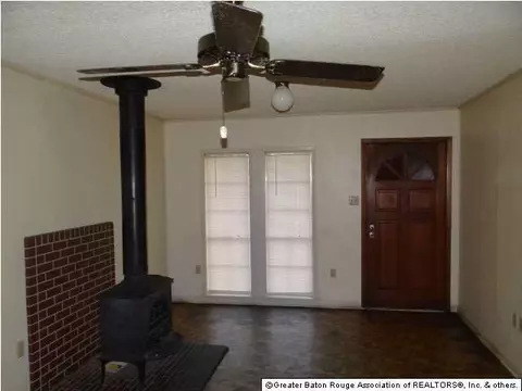 1908 Debra Dr, Baker, LA 70714 photo 2