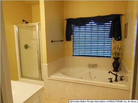 34134 Spring Lake Dr, Walker, LA 70785 photo 9
