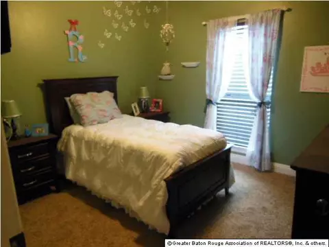 34134 Spring Lake Dr, Walker, LA 70785 photo 13
